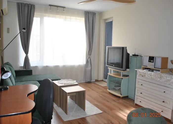 Apartment Sea Garden