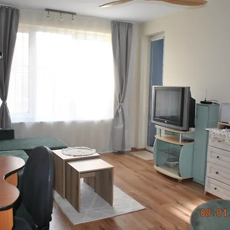 Apartment Sea Garden